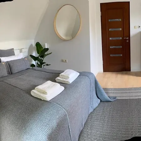 Trzy Jawory Dom Karkonosze * Пеховице