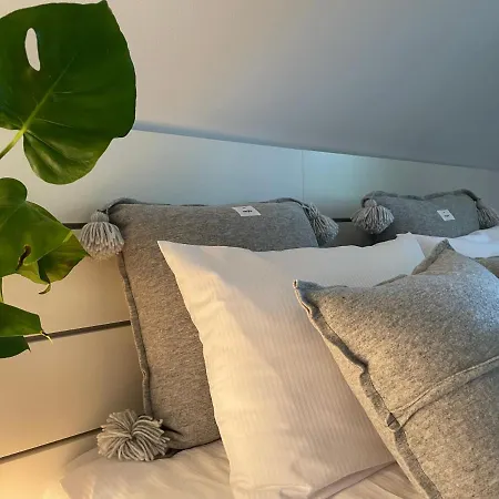 Trzy Jawory Dom Karkonosze * Пеховице